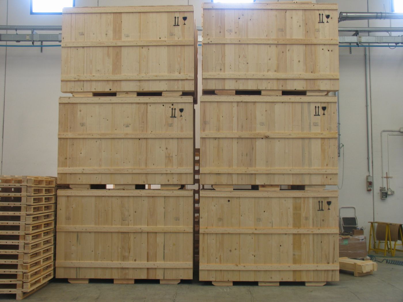 melas-imballaggi-casse-in-legno-per-quadri-elettrici