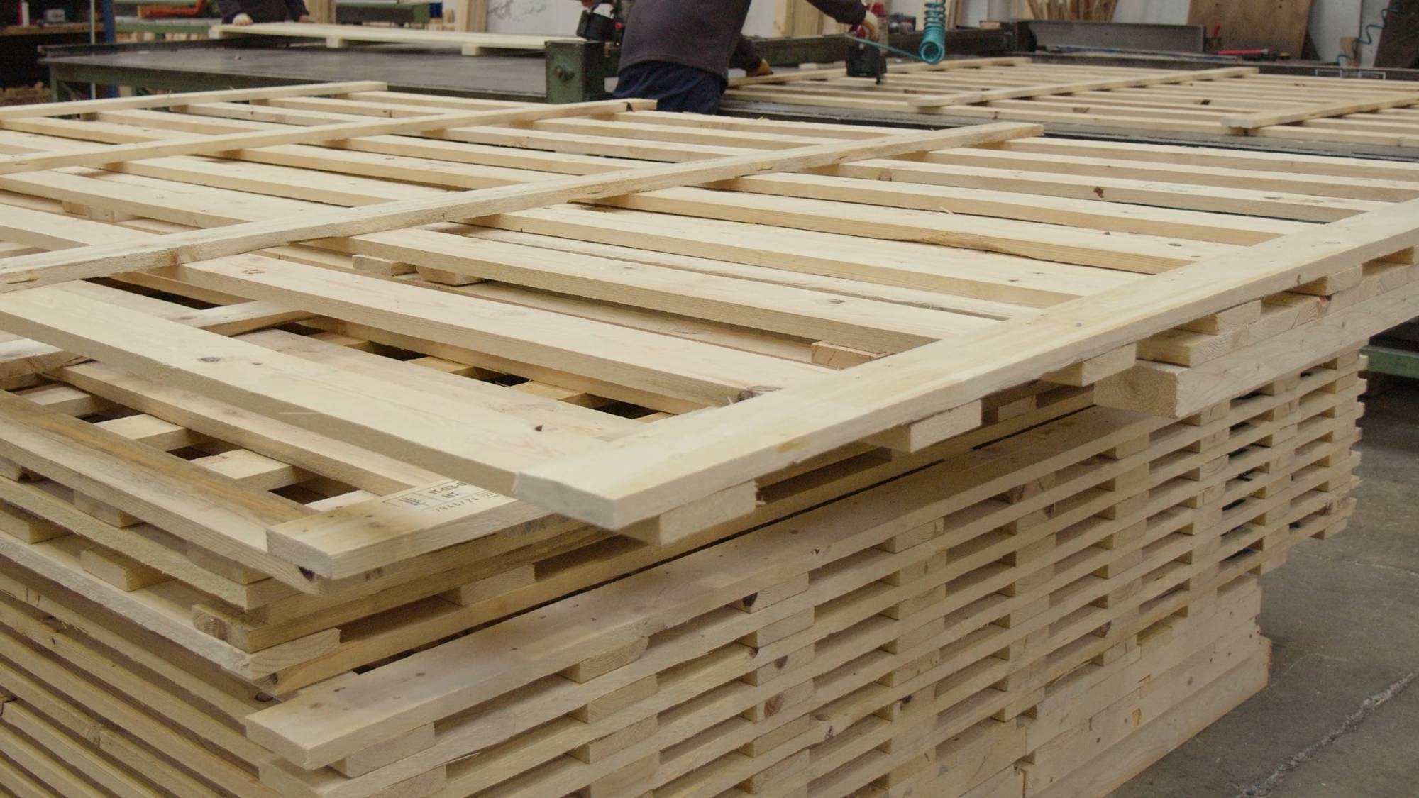 melas-imballaggi-legno-gabbie-in-legno