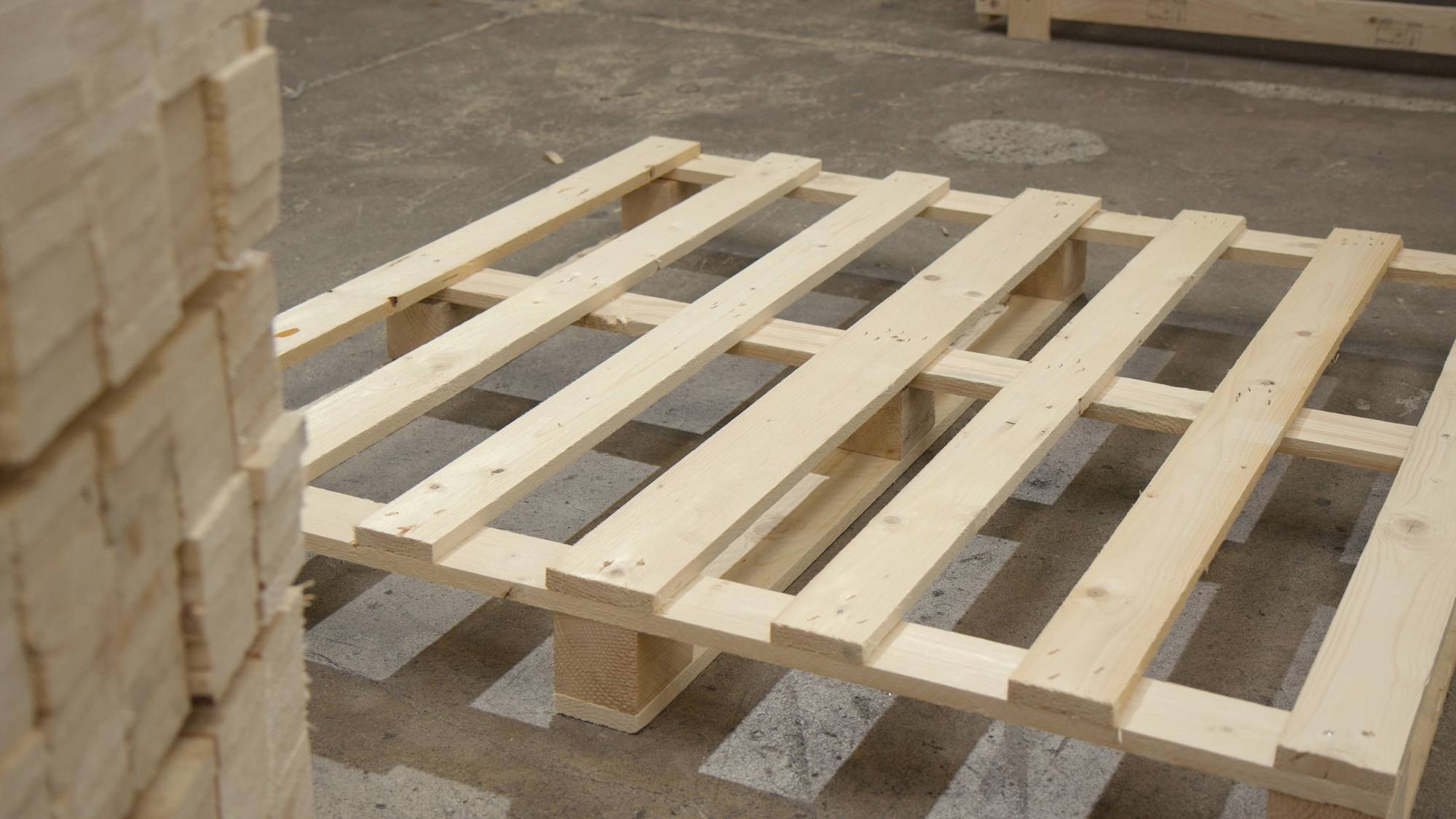 melas-imballaggi-in-legno-bancali